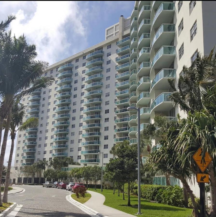 Miami Sunny Isles Ocean Reserve 704 المظهر الخارجي الصورة
